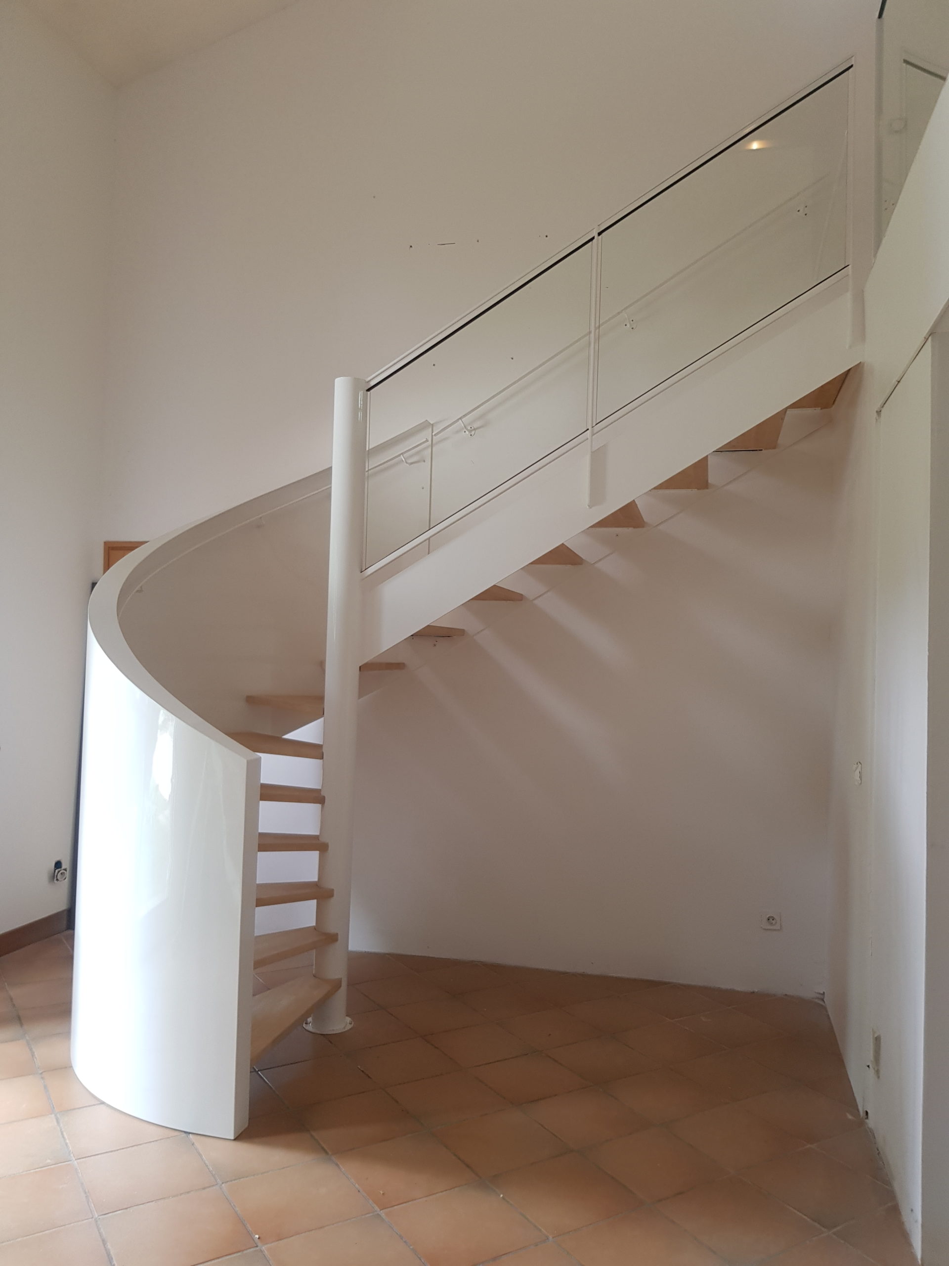 Escalier droit avec limon droit