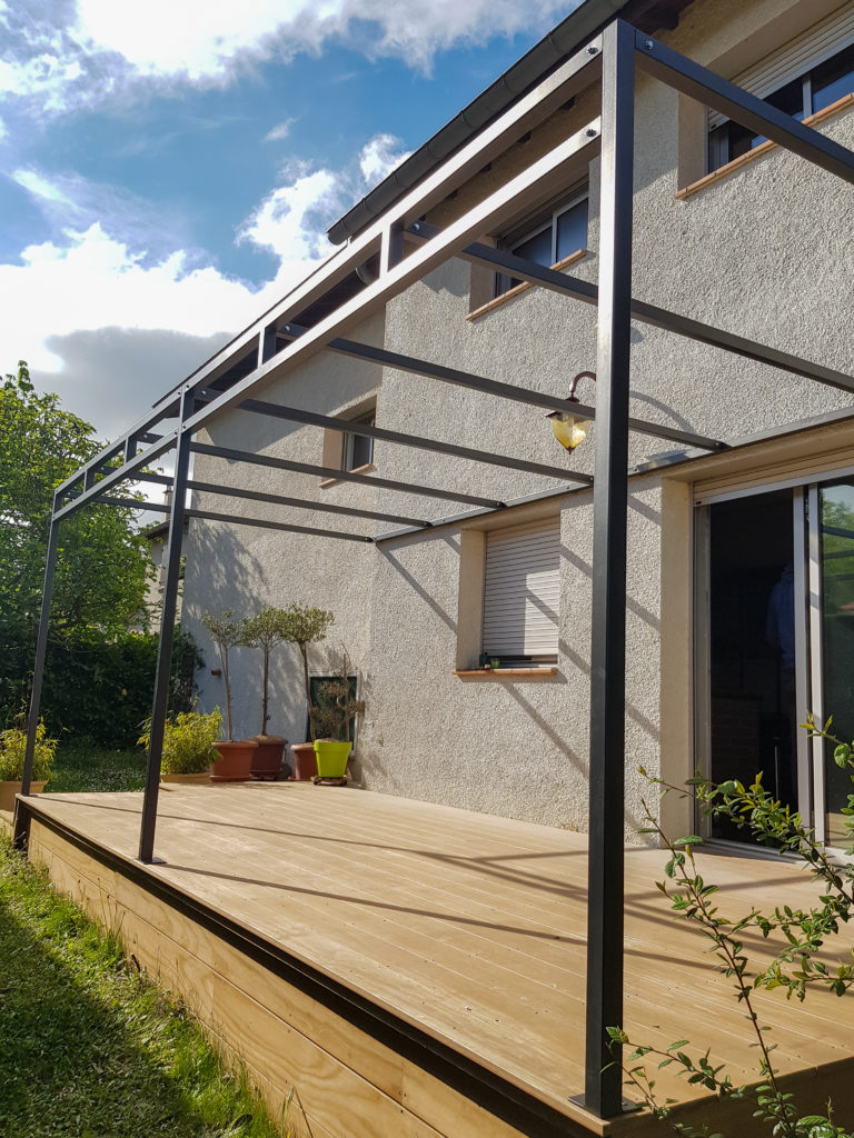 fer et tendance ferronnerie sur mesure pergola acier toulouse