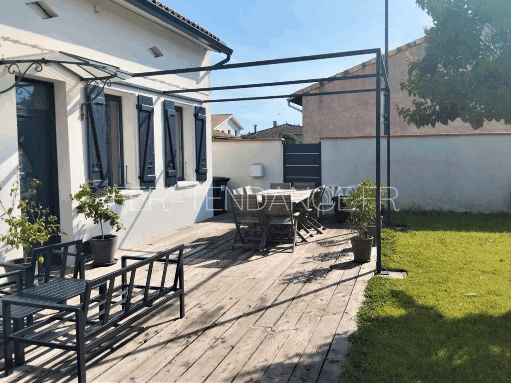 Comment faire une toile coulissante pour pergola ?